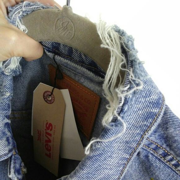 NWT Women's  Levi's Ex-boyfriend Palm Tree Jean Denim Jacket Revolve Size Small - Picture 8 of 8
